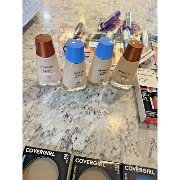 CoverGirl Makeup Lot 53 Pieces Mascara, Foundation, Primer, Concealer, Lip Color - Picture 6 of 9